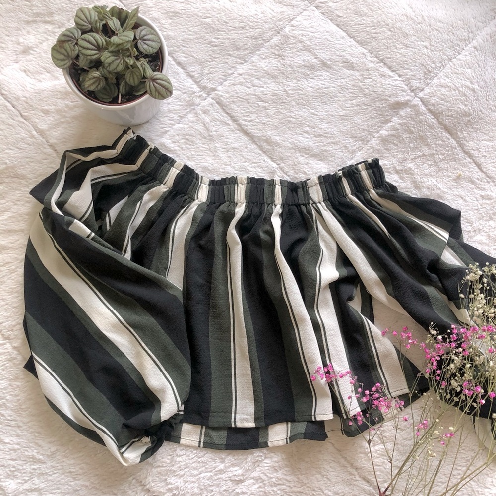 Off-Shoulder Cropped Striped Blouse